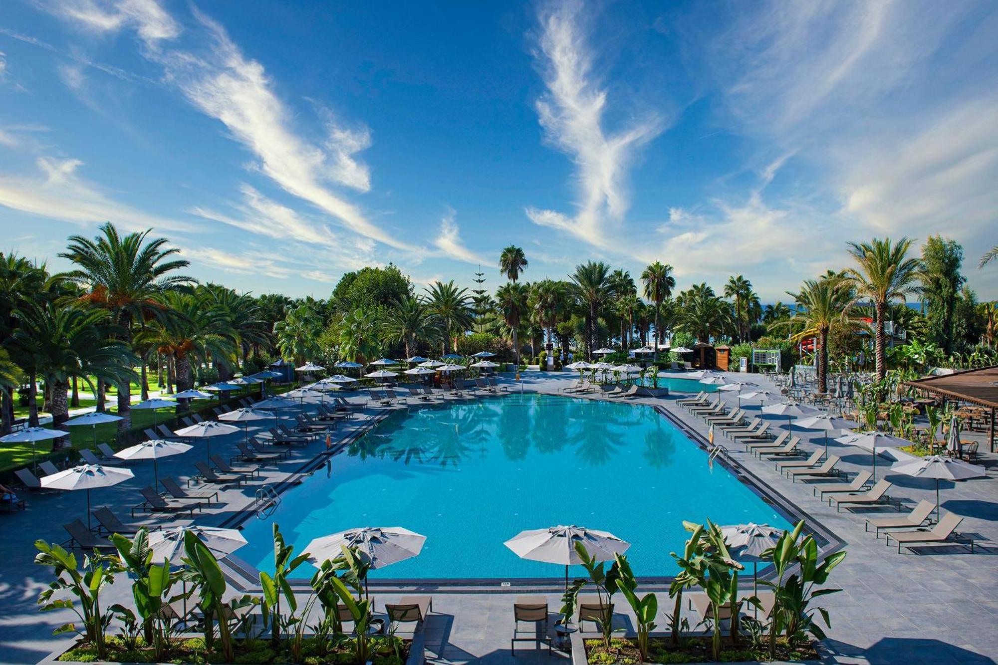 Miramare Beach Hotel Side Luaran gambar