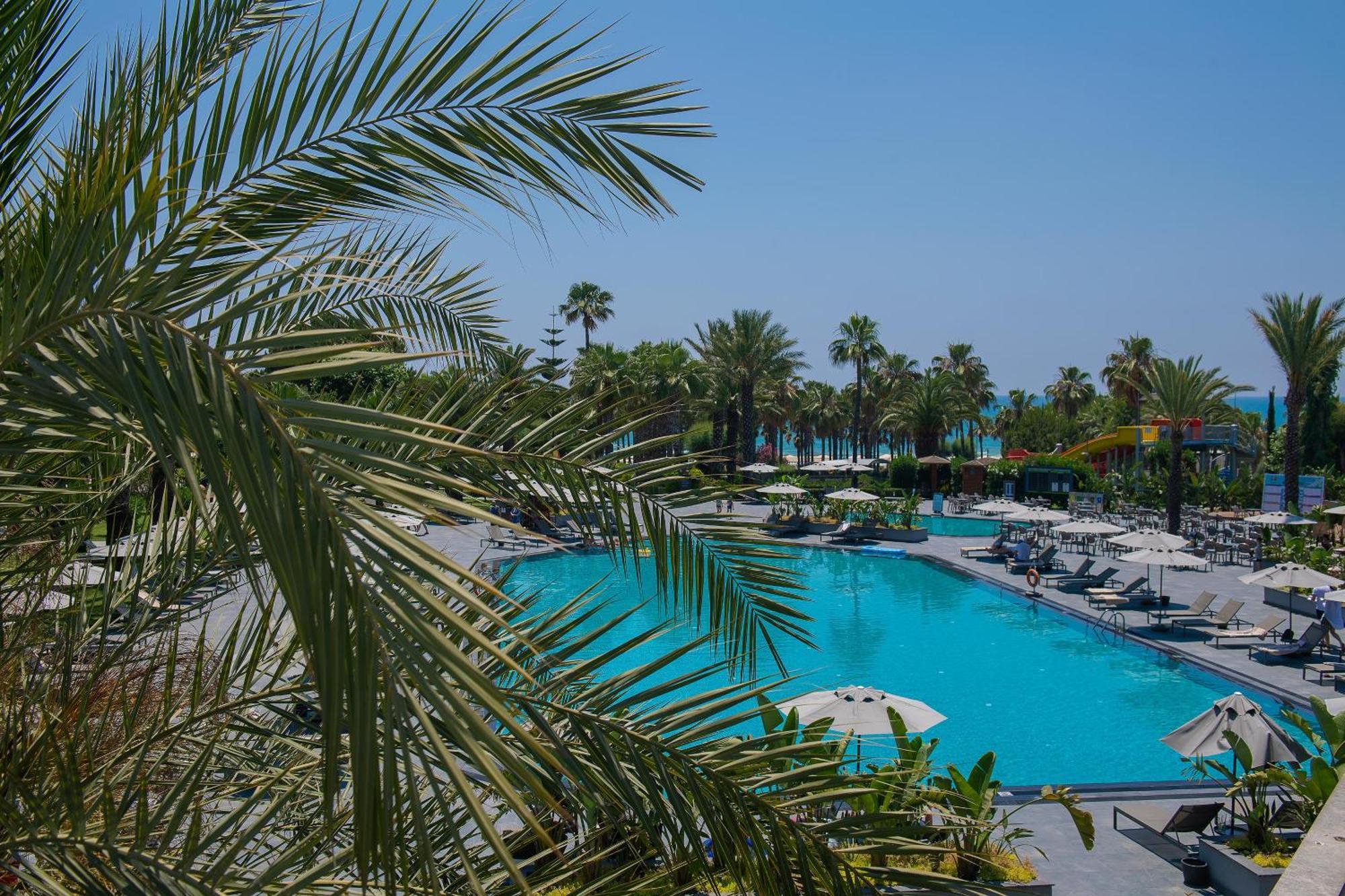 Miramare Beach Hotel Side Luaran gambar